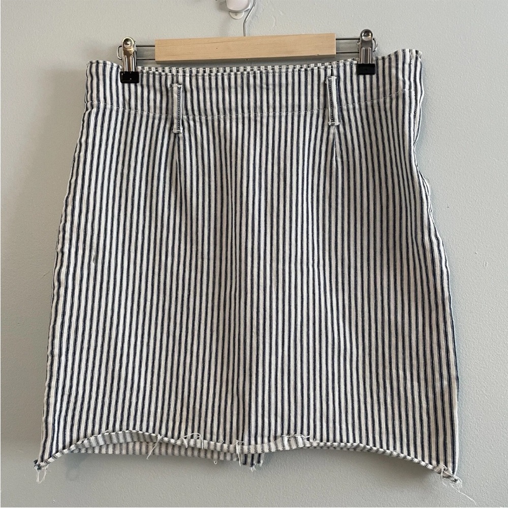 J.Crew Denim Striped White Blue Skirt Size 29 Raw Hem Belt Loops